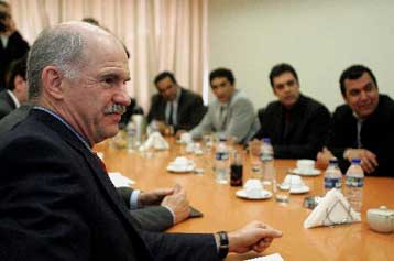 Το ενδεχόμενο πολιτικής συνεργασίας με την ΑΣΠΙΔΑ Ρομ εξετάζει το ΠΑΣΟΚ