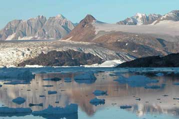 Οι παγετώνες της Γροιλανδίας χάνονται στη θάλασσα όλο και πιο γρήγορα