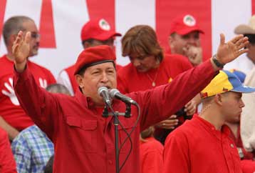 Αποφασισμένος να κλείσει τη στρόφιγγα παροχής πετρελαίου προς τις ΗΠΑ ο Ούγκο Τσάβες