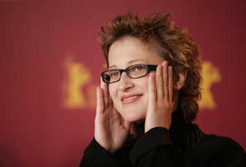 Στη βοσνιακή ταινία «Grbavica» η Χρυσή Αρκτος της 56ης Μπερλινάλε