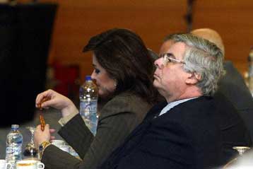 «Θα προτιμούσα σε άλλο υπουργείο τη Ντόρα» δηλώνει ο Μ.Έβερτ