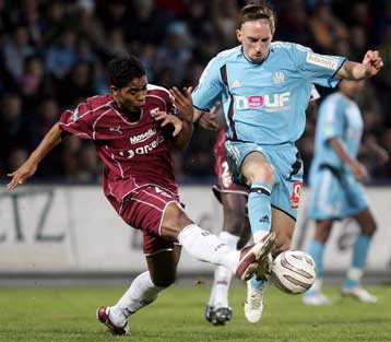 Στο φινάλε ο Γκουεγιέ έριξε την Μαρσέιγ στην έκτη θέση και έδωσε ελπίδες στην Μετζ