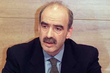 «Ανασχηματισμός» προωθείται και στην ηγεσία των Ενόπλων Δυνάμεων