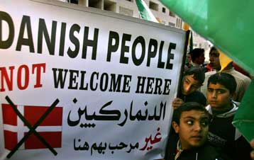 Λουκέτο για εφημερίδα της Σαουδικής Αραβίας που δημοσίευσε τα σκίτσα του Μωάμεθ