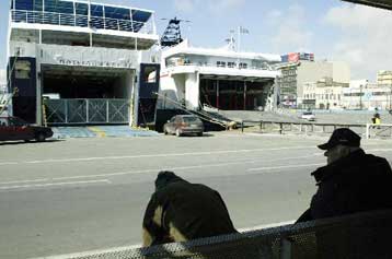 Νέα 48ωρη απεργία έως τα ξημερώματα της Παρασκευής αποφάσισαν οι ναυτικοί