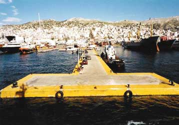 Περιβαλλοντική ρύπανση από πρόσκρουση πλοίων στο λιμάνι του Περάματος