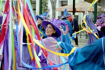 Έναρξη των αποκριάτικων εκδηλώσεων της Αθήνας την Τσικνοπέμπτη