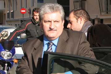 Αίρεται το απόρρητο των τηλεφωνικών επικοινωνιών του Κ.Τσαλικίδη