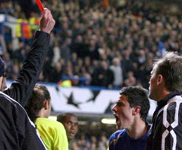 Για θέατρο κατηγορεί τον Μέσι ο Μουρίνιο