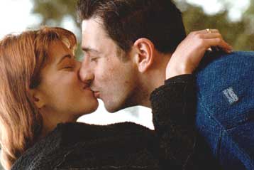 Ορμόνη εξηγεί γιατί το σεξ με παρτενέρ είναι καλύτερο