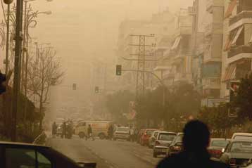 Σκόνη από τη Σαχάρα κάλυψε τη μισή χώρα – Θυελλώδεις άνεμοι στο Αιγαίο