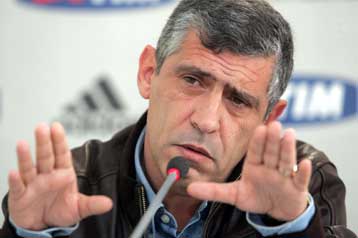 Παράπονα Σάντος για τους φιλάθλους της ΑΕΚ