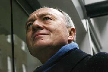 Προσωρινή απομάκρυνση του δημάρχου του Λονδίνου για αντισημιτικές δηλώσεις