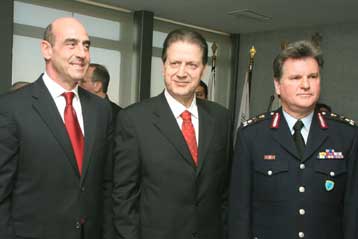 Αποχωρεί ο αρχηγός της ΕΛ.ΑΣ. Γ.Αγγελάκος