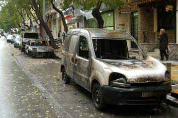 Τέσσερις τραυματίες σε σύγκρουση οπαδών στην Καισαριανή
