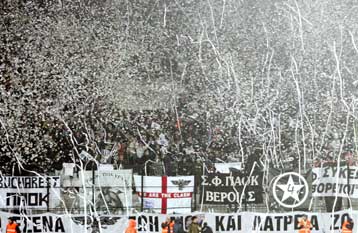 Απών ο Κωνσταντινίδης, «απόντες» και οι φίλαθλοι του ΠΑΟΚ από το ματς με τον Ολυμπιακό