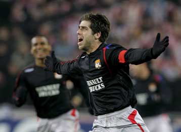 Ξεχάστηκε στο Αϊντχόφεν η Λιόν και συνετρίβη από την Ρεν-«Γκέλα» της Μπορντό