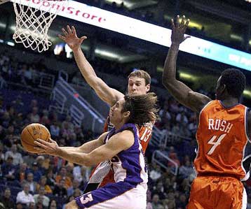 Δια χειρός Νοβίτσκι νίκη των Ντάλας 115-113 επί των Ράπτορς