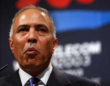 Επιβράδυνση κερδών έως τον Μάρτιο του 2007 προβλέπει η Vodafone