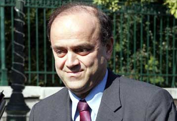 Το όπλο του διαλόγου… επιστρατεύει η κυβέρνηση με την ΟΤΟΕ