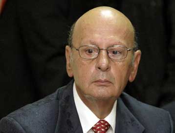 Ο Δ.Λινός μελετά την ετυμηγορία για την αθώωση των μελών της ΔΕΚΑ