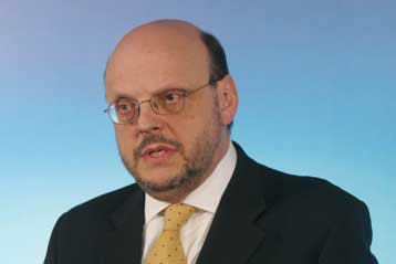 Ο κατάλογος εκείνων που παρακολουθούνταν έχει δημοσιοποιηθεί, επιμένει η κυβέρνηση