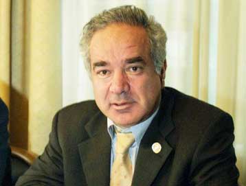 Αποδοκιμάζει ο Δικηγορικός Σύλλογος Αθηνών την επιστράτευση των ναυτεργατών