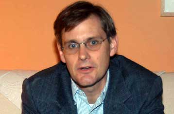 Την πρεσβεία των ΗΠΑ «δείχνει» Αμερικανός διπλωμάτης ως υπεύθυνη για τις υποκλοπές