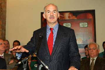 Νέα επίθεση Παπανδρέου για τις κυβερνητικές αποφάσεις σχετικά με τον «Καποδίστρια»