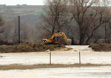 Ξεπέρασε το όριο συναγερμού η στάθμη των υδάτων στον Έβρο