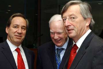 Θετικά νέα από Βρυξέλλες για το Πρόγραμμα Σταθερότητας της ελληνικής οικονομίας