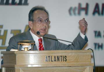 Συστάσεις Σιούφα σε εταιρείες πετρελαιοειδών για χαμηλές τιμές στην κατανάλωση