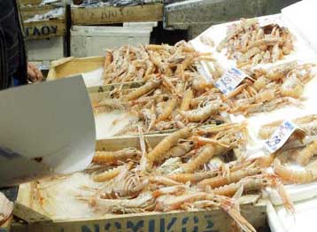 Ελέγχων συνέχεια και κατασχέσεις θαλασσινών στη Βαρβάκειο