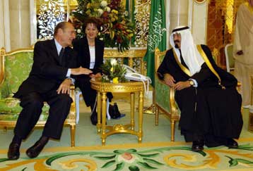 Προειδοποίηση Σιράκ προς τη Συρία να αλλάξει τη στάση της απέναντι στο Λίβανο