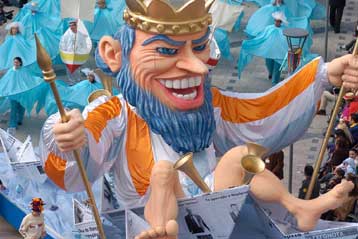 Με το κάψιμο του Καρνάβαλου στην Πάτρα έπεσε η αυλαία της Αποκριάς