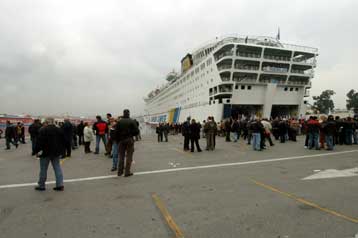 Χωρίς ενίσχυση τα δρομολόγια των πλοίων στο Αιγαίο, παρά την περσινή ταλαιπωρία