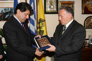 Επίσκεψη Ζαγορίτη στη Θεσσαλονίκη με αιχμές κατά Καρατζαφέρη