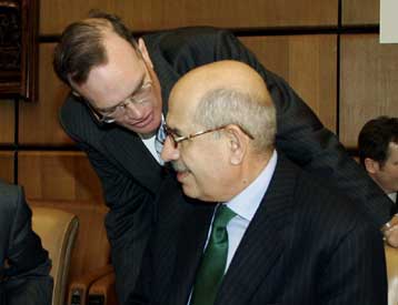 Σκληρούς όρους θέτει το Ιράν για να δεχθεί μορατόριουμ στα πυρηνικά