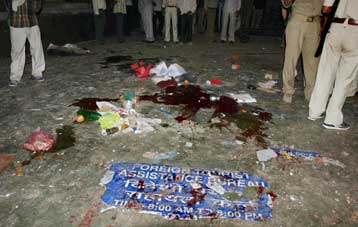 Βομβιστικές επιθέσεις σε ιερή πόλη της Ινδίας με τουλάχιστον 15 νεκρούς