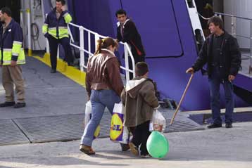 Απελευθέρωση στην τιμή των εισιτηρίων οικονομικής θέσης από τον Πειραιά