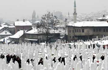 Εικοσαετής κάθειρξη σε Σερβοβόσνιο πρώην στρατιωτικό για εγκλήματα πολέμου