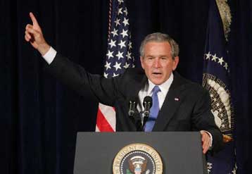 Το Ιράν απειλεί την εθνική ασφάλεια των ΗΠΑ, διαμηνύει ο Μπους