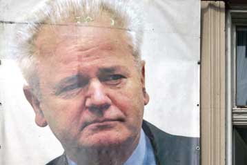 Νεκρός βρέθηκε στη Χάγη ο πρώην πρόεδρος της Σερβίας, Σλόμπονταν Μιλόσεβιτς