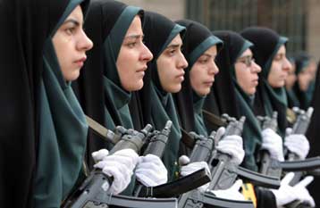 Σκληραίνει ακόμα περισσότερο τη στάση της η Τεχεράνη μετά την παραπομπή στο ΣΑ