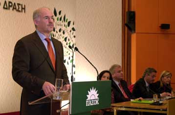 Σφοδρή επίθεση Γ.Παπανδρέου στην κυβέρνηση με αιχμή την απογραφή και την ακρίβεια