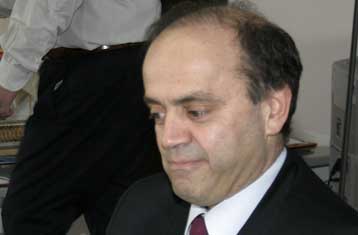 Δεν θα αιφνιδιάσουμε στο ασφαλιστικό, υπόσχεται ο Σάββας Τσιτουρίδης