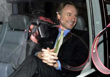 Ο Νταν Μπράουν αρνείται τις κατηγορίες για λογοκλοπή στον «Κώδικα Ντα Βίντσι»