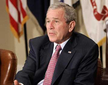 Τη «σφραγίδα» της Τεχεράνης φέρουν οι βόμβες στο Ιράκ, σύμφωνα με τον Μπους