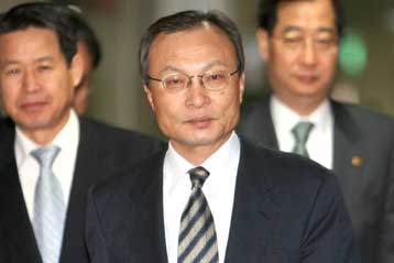 Παραιτήθηκε ο πρωθυπουργός της Ν.Κορέας επειδή έπαιζε γκολφ σε ημέρα μεγάλης απεργίας