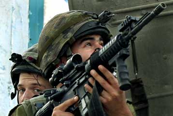 Ο ισραηλινός στρατός εισέβαλε σε παλαιστινιακή φυλακή στην Ιεριχώ